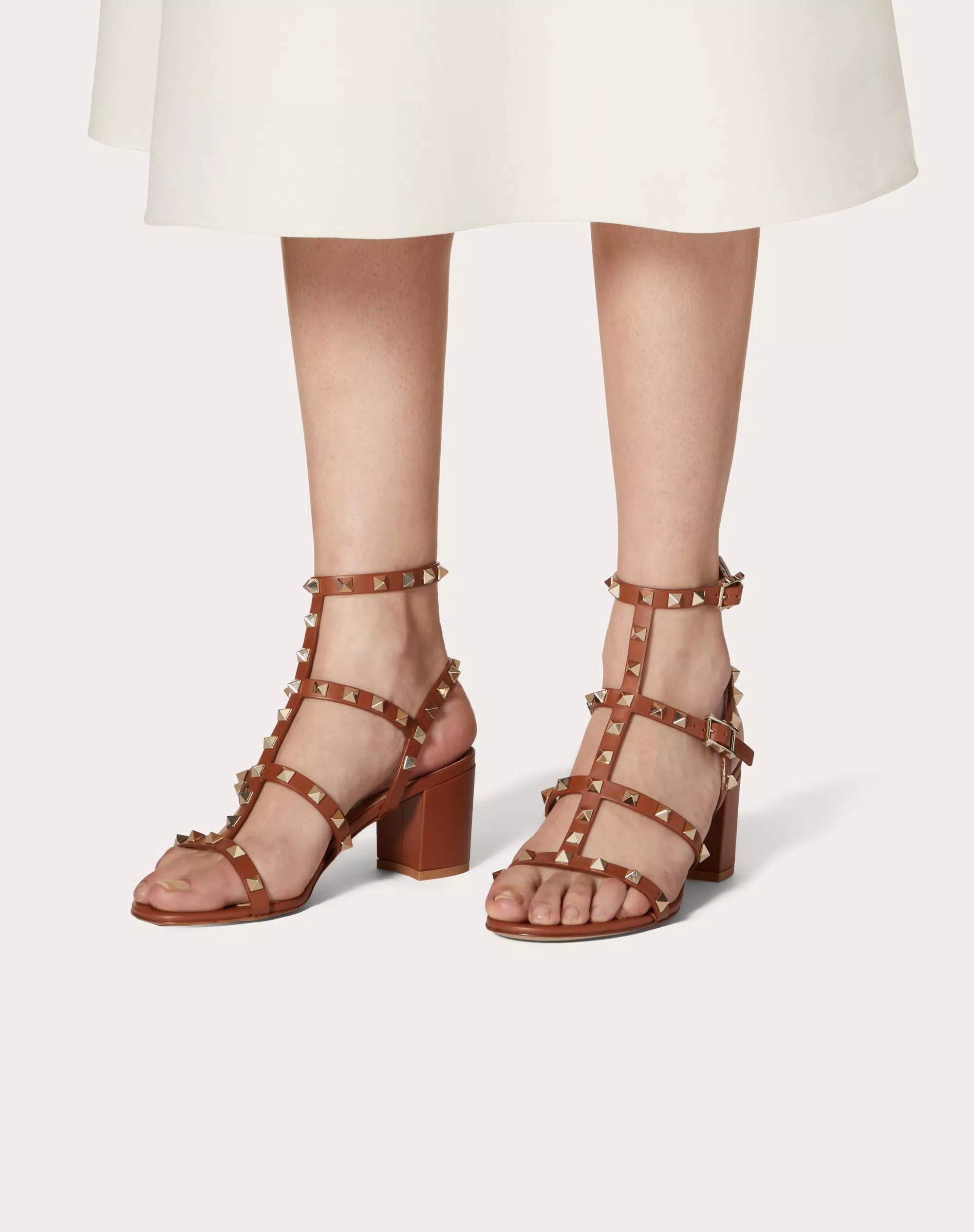 ROCKSTUD CALFSKIN ANKLE STRAP SANDAL 60 MM